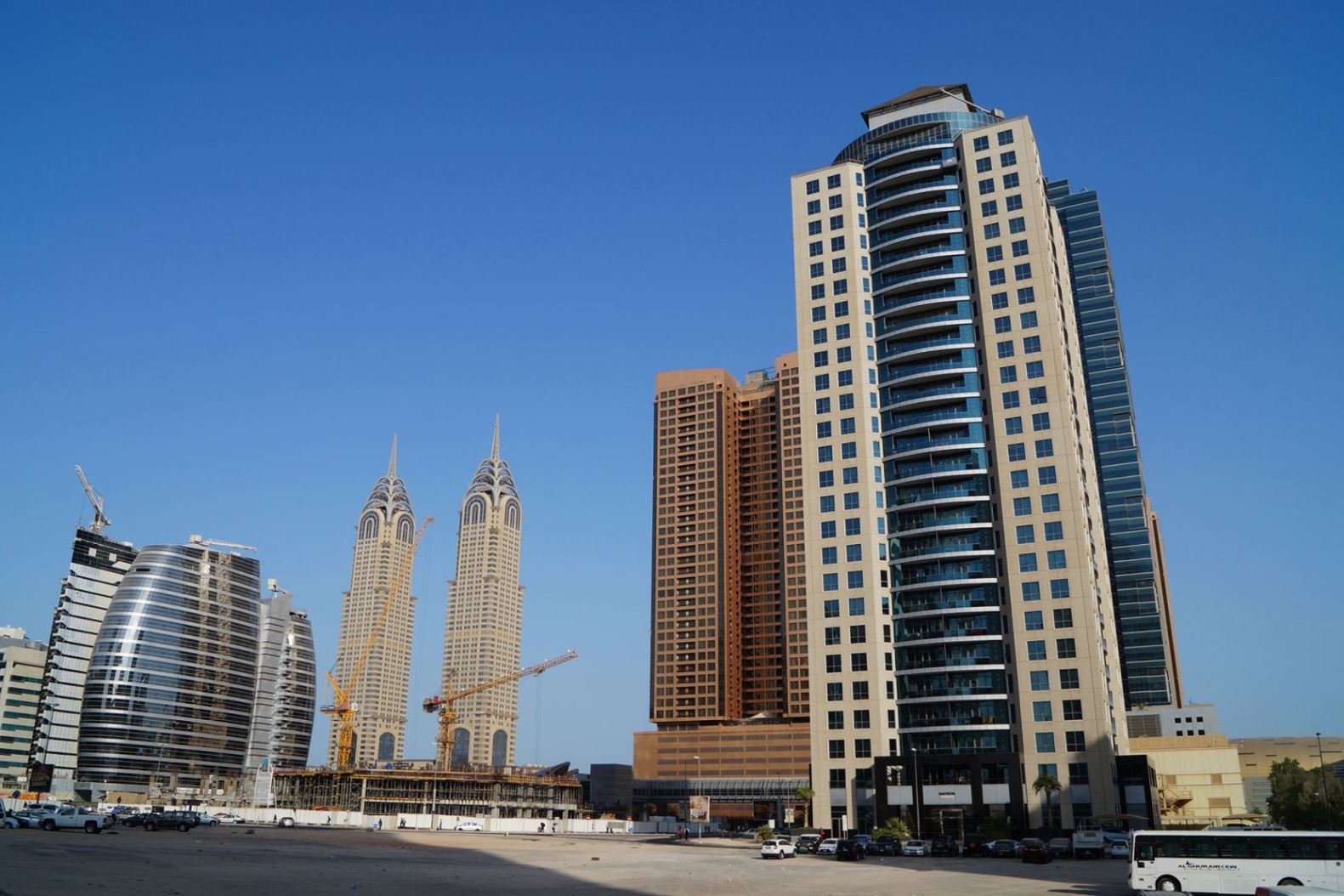 Теком Дубай. DAMAC heights, Barsha heights, Dubai. Дом барша. Al Salam tecom Tower.